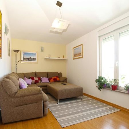 Apartments Majda 1932 法扎纳 外观 照片