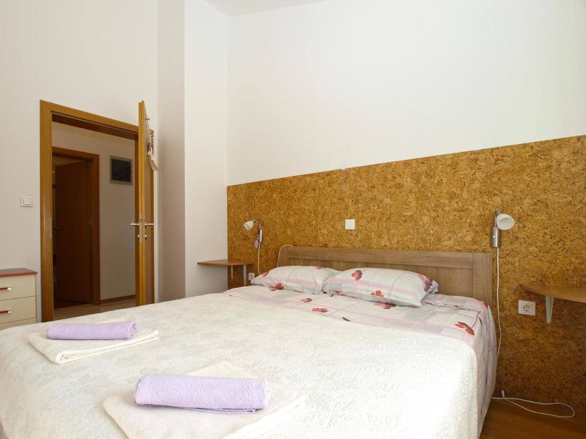 Apartments Majda 1932 法扎纳 外观 照片