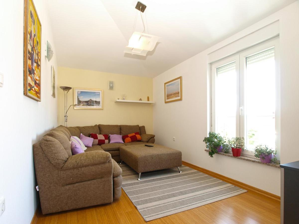 Apartments Majda 1932 法扎纳 外观 照片