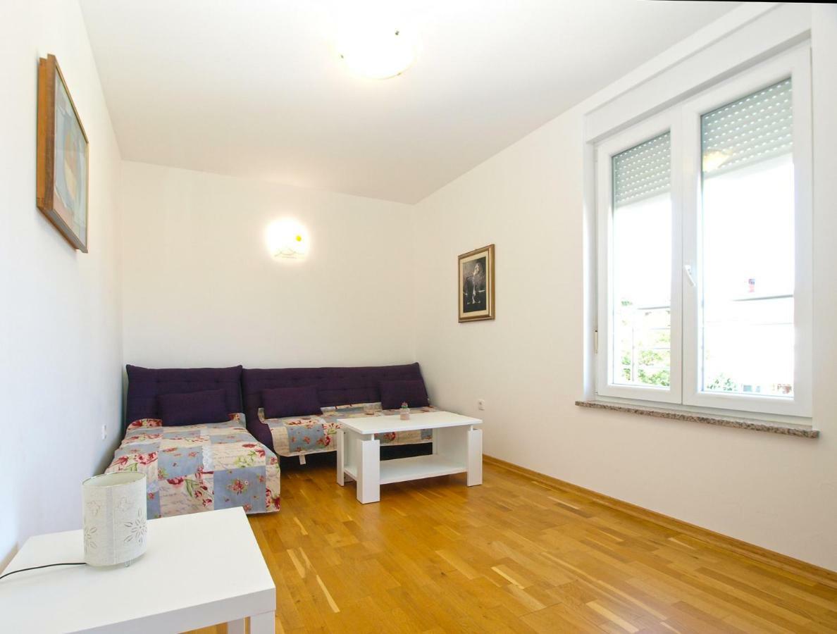 Apartments Majda 1932 法扎纳 外观 照片